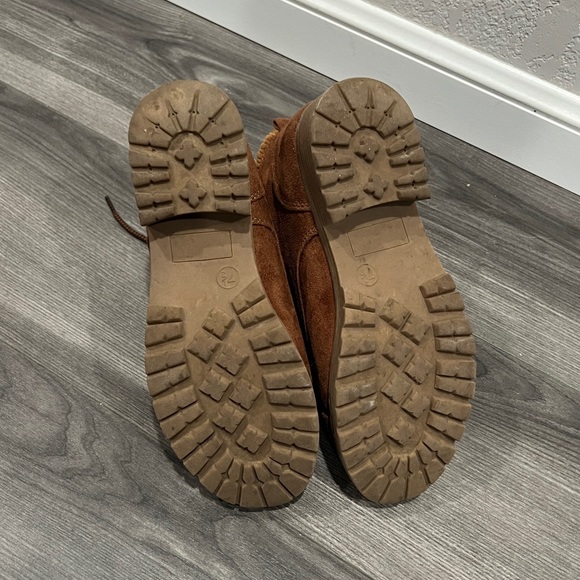 Universal Thread Brown Winter Boot - Picture 3 of 4